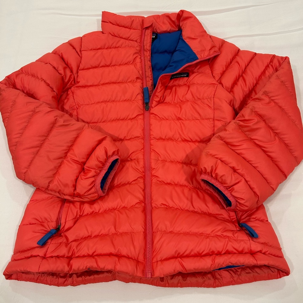 Bright orange kids patagonia jacket! like new!